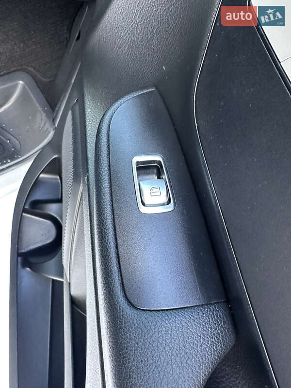 Мінівен Mercedes-Benz EQV 2021 в Івано-Франково фото 20 Мінівен Mercedes-Benz EQV 2021 в Івано-Франково