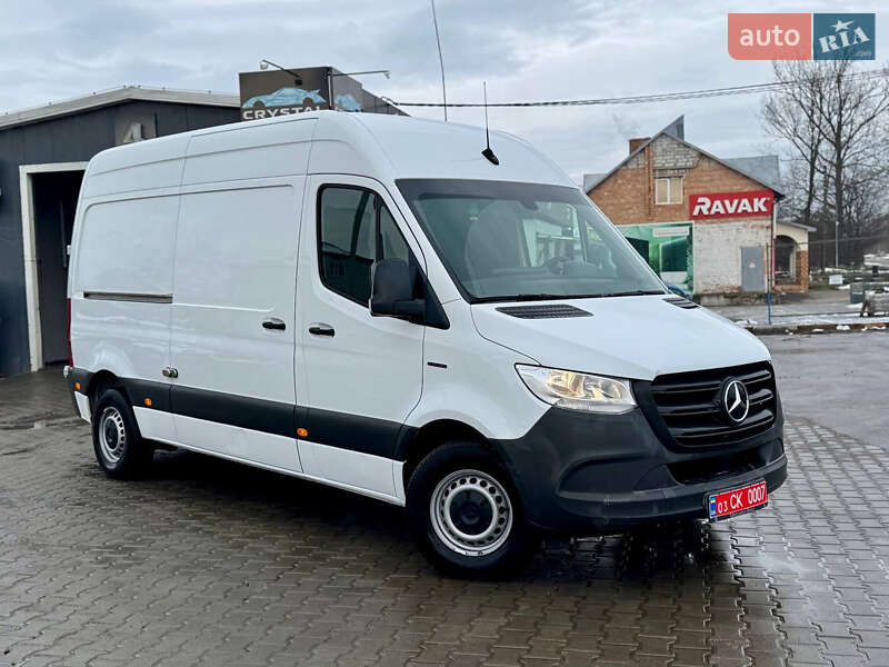 Грузовой фургон Mercedes-Benz eSprinter 2023 в Дрогобыче