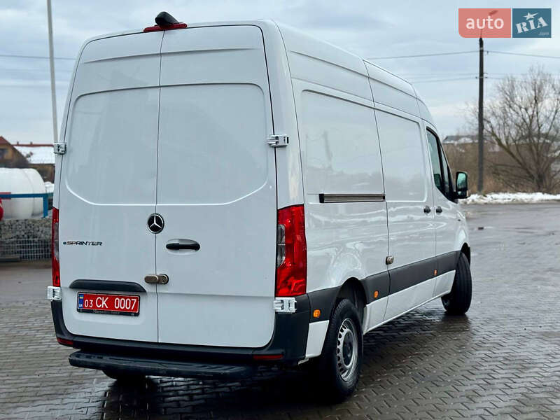 Грузовой фургон Mercedes-Benz eSprinter 2023 в Дрогобыче