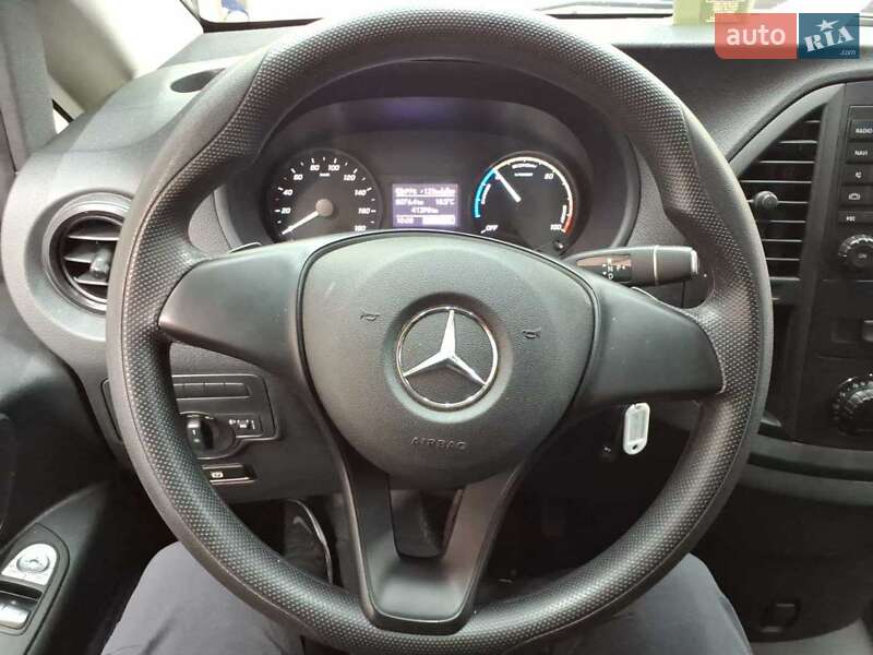 Минивэн Mercedes-Benz eVito 2020 в Киеве фото 34 Минивэн Mercedes-Benz eVito 2020 в Киеве