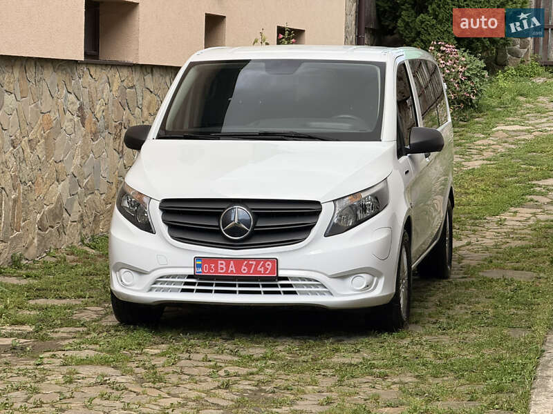 Минивэн Mercedes-Benz eVito 2021 в Тячеве