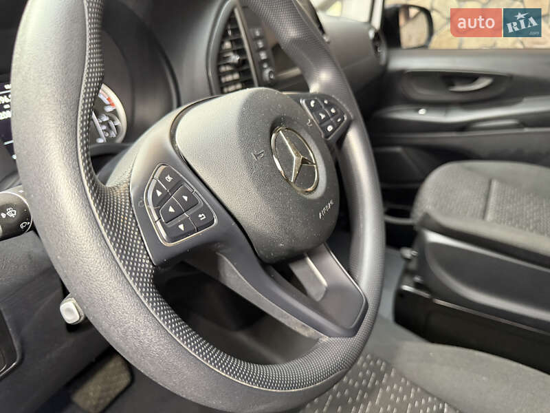 Минивэн Mercedes-Benz eVito 2021 в Тячеве