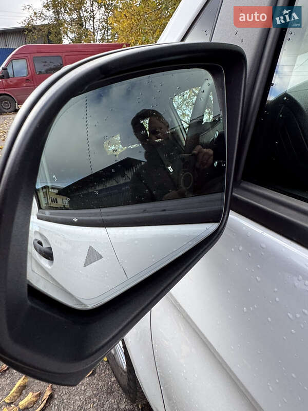 Вантажний фургон Mercedes-Benz eVito 2023 в Рівному