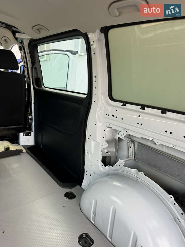 Вантажний фургон Mercedes-Benz eVito 2023 в Рівному