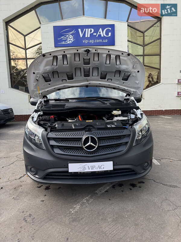 Грузовой фургон Mercedes-Benz eVito 2022 в Киеве