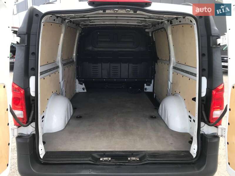 Вантажний фургон Mercedes-Benz eVito 2019 в Львові