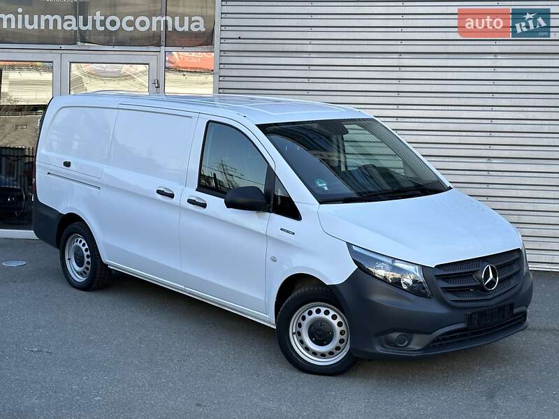 Вантажний фургон Mercedes-Benz eVito 2019 в Києві
