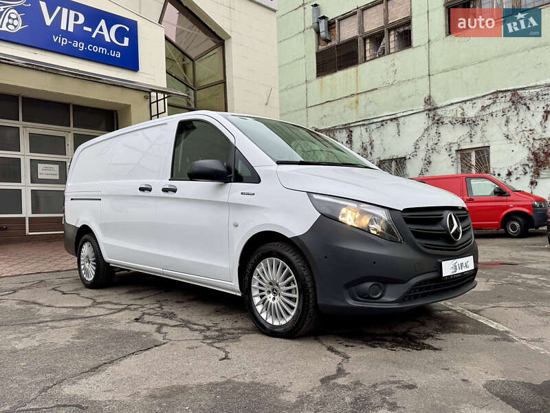 Вантажний фургон Mercedes-Benz eVito 2024 в Києві