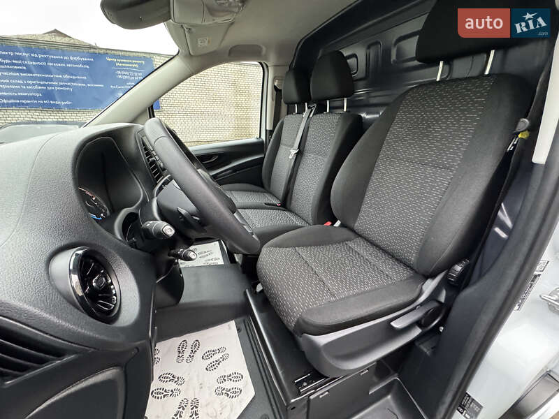 Вантажний фургон Mercedes-Benz eVito 2024 в Києві