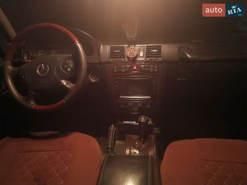 Mercedes-Benz G-Class 2002
