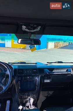 Внедорожник / Кроссовер Mercedes-Benz G-Class 2004 в 