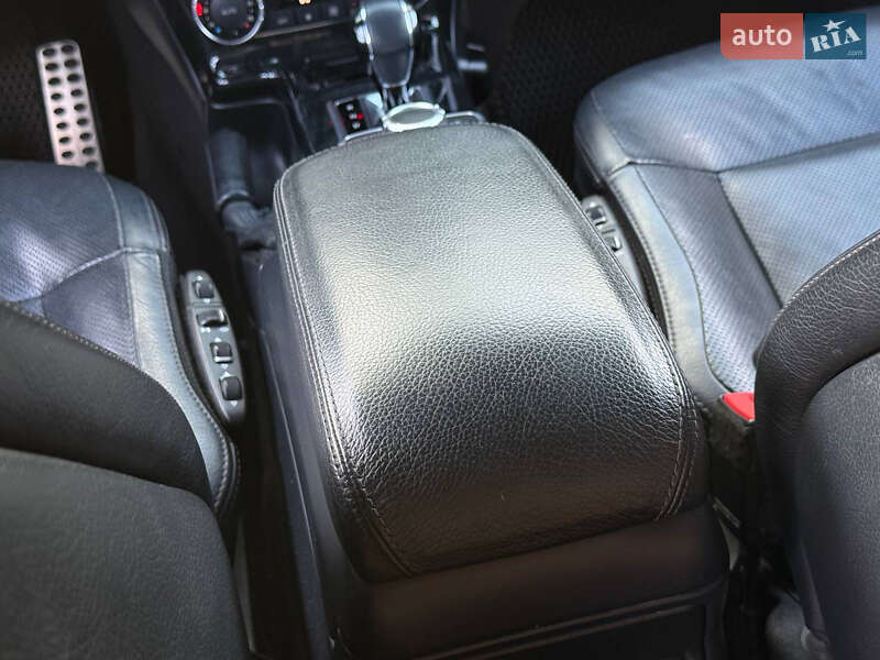 Позашляховик / Кросовер Mercedes-Benz G-Class 2014 в Кривому Розі фото 30 Позашляховик / Кросовер Mercedes-Benz G-Class 2014 в Кривому Розі