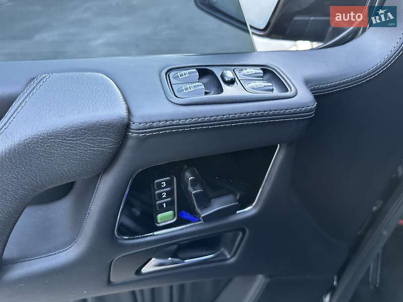 Внедорожник / Кроссовер Mercedes-Benz G-Class 2010 в Киеве