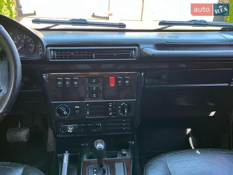 Внедорожник / Кроссовер Mercedes-Benz G-Class 1998 в Рахове