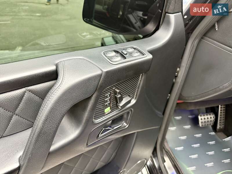 Внедорожник / Кроссовер Mercedes-Benz G-Class 2012 в Киеве