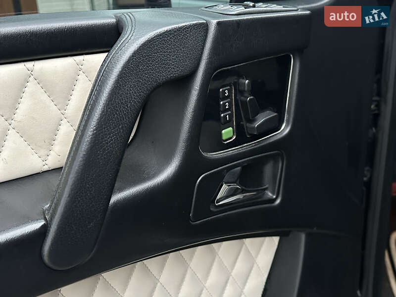 Внедорожник / Кроссовер Mercedes-Benz G-Class 2010 в Кельменцах