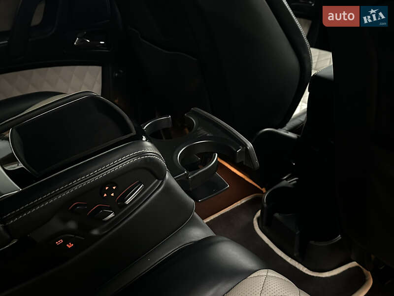 Внедорожник / Кроссовер Mercedes-Benz G-Class 2010 в Кельменцах