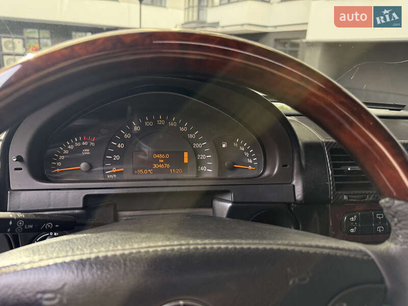 Внедорожник / Кроссовер Mercedes-Benz G-Class 2002 в Ивано-Франковске фото 44 Внедорожник / Кроссовер Mercedes-Benz G-Class 2002 в Ивано-Франковске