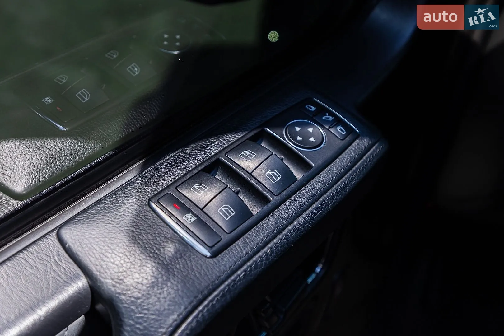 2013 Mercedes-Benz G-klasse - мініатюра 26
