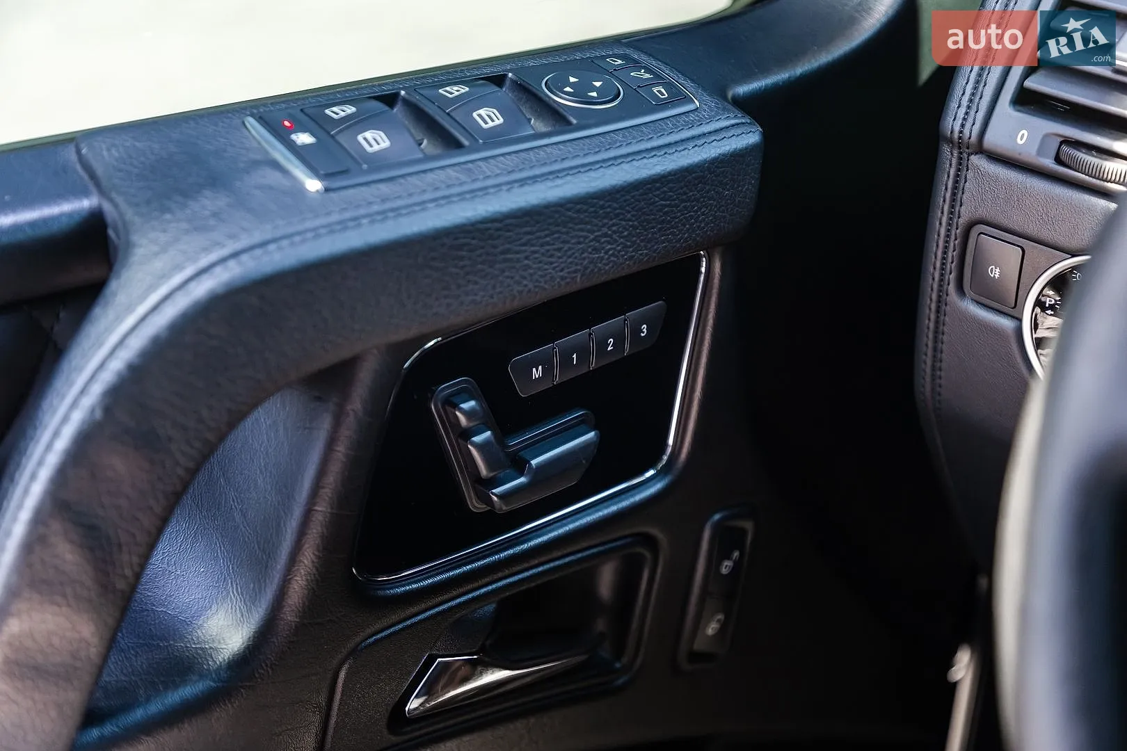 2013 Mercedes-Benz G-klasse - мініатюра 29