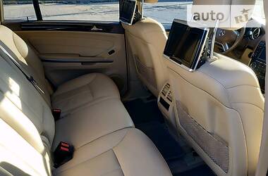 Позашляховик / Кросовер Mercedes-Benz GL-Class 2011 в 