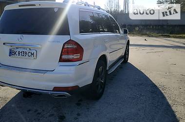 Позашляховик / Кросовер Mercedes-Benz GL-Class 2011 в 