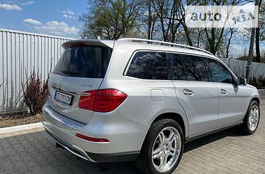 Позашляховик / Кросовер Mercedes-Benz GL-Class 2013 в 