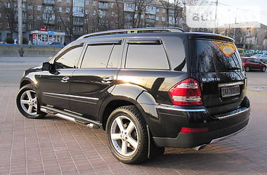 Внедорожник / Кроссовер Mercedes-Benz GL-Class 2007 в 