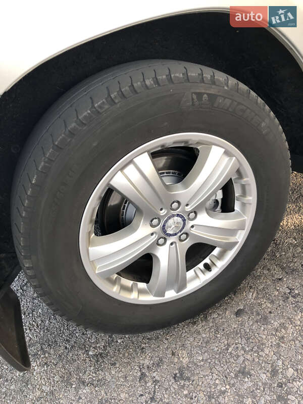 Внедорожник / Кроссовер Mercedes-Benz GL-Class 2011 в Обухове фото 13 Внедорожник / Кроссовер Mercedes-Benz GL-Class 2011 в Обухове