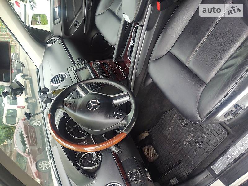 Внедорожник / Кроссовер Mercedes-Benz GL-Class 2010 в Киеве