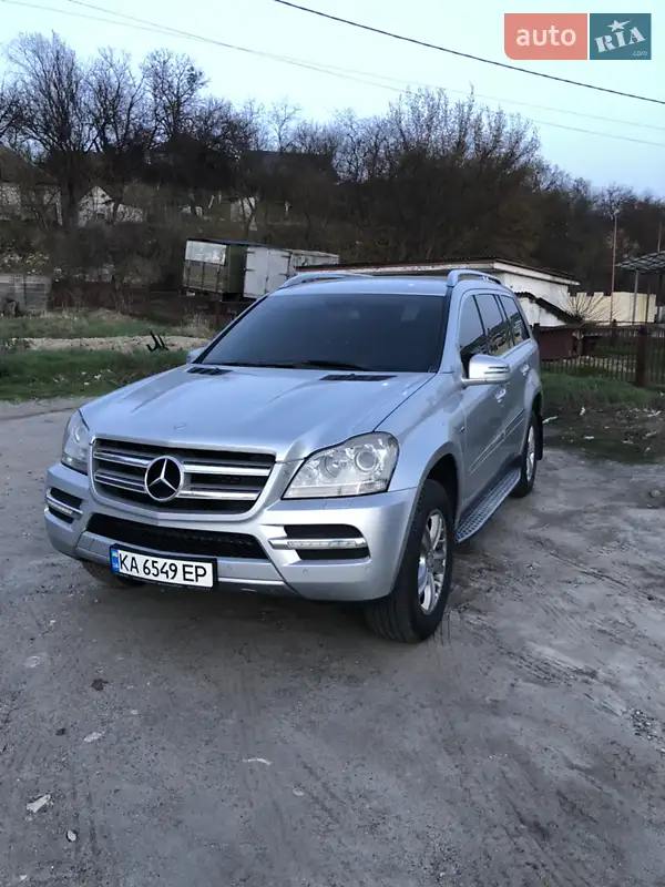 Mercedes-Benz GL-Class