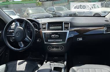 Позашляховик / Кросовер Mercedes-Benz GL-Class 2014 в 
