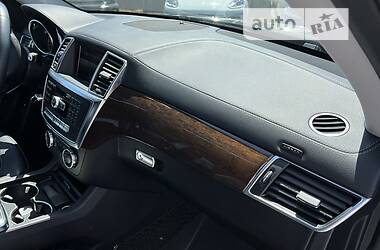 Позашляховик / Кросовер Mercedes-Benz GL-Class 2014 в 