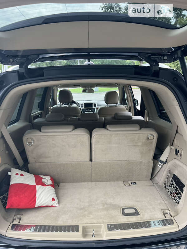 Внедорожник / Кроссовер Mercedes-Benz GL-Class 2014 в Киеве фото 13 Внедорожник / Кроссовер Mercedes-Benz GL-Class 2014 в Киеве