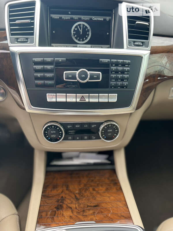 Внедорожник / Кроссовер Mercedes-Benz GL-Class 2014 в Киеве фото 23 Внедорожник / Кроссовер Mercedes-Benz GL-Class 2014 в Киеве