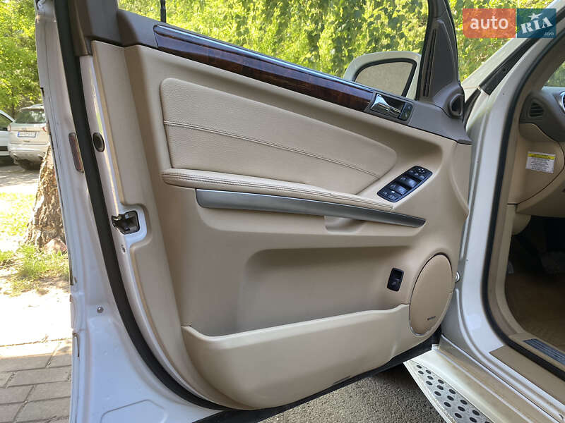 Позашляховик / Кросовер Mercedes-Benz GL-Class 2011 в Івано-Франківську