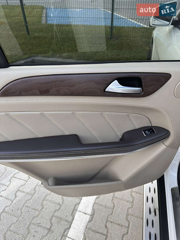 Внедорожник / Кроссовер Mercedes-Benz GL-Class 2013 в Трускавце фото 67 Внедорожник / Кроссовер Mercedes-Benz GL-Class 2013 в Трускавце