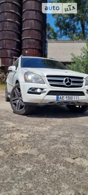 Mercedes-Benz GL-Class 2011