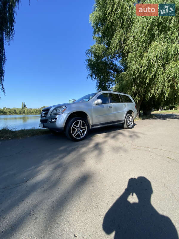 Внедорожник / Кроссовер Mercedes-Benz GL-Class 2006 в Ровно
