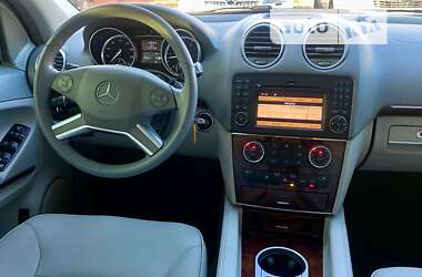 Позашляховик / Кросовер Mercedes-Benz GL-Class 2012 в 