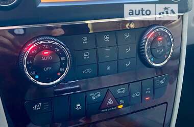 Позашляховик / Кросовер Mercedes-Benz GL-Class 2012 в 