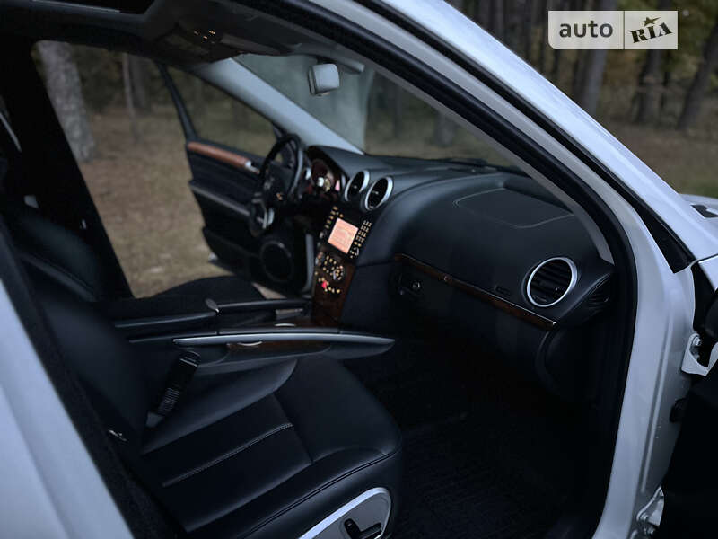 Внедорожник / Кроссовер Mercedes-Benz GL-Class 2010 в Костополе фото 10 Внедорожник / Кроссовер Mercedes-Benz GL-Class 2010 в Костополе