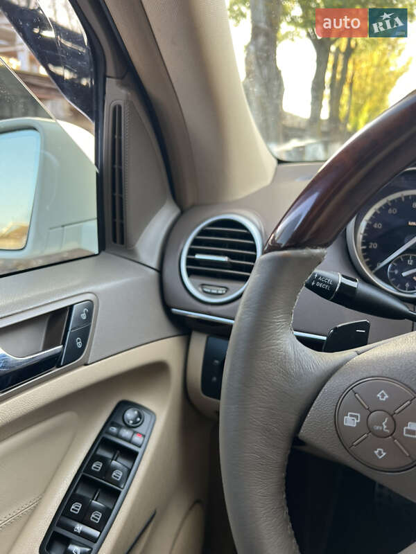 Внедорожник / Кроссовер Mercedes-Benz GL-Class 2012 в Киеве
