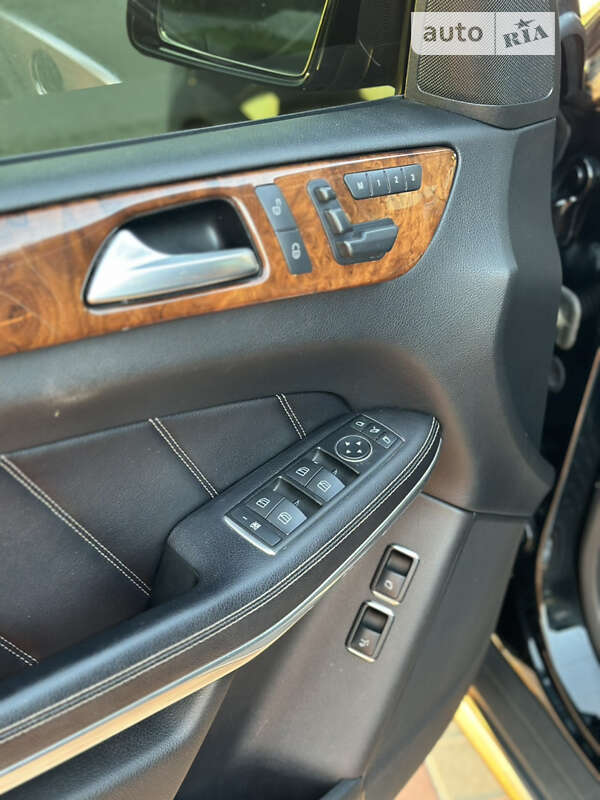Позашляховик / Кросовер Mercedes-Benz GL-Class 2012 в Дніпрі