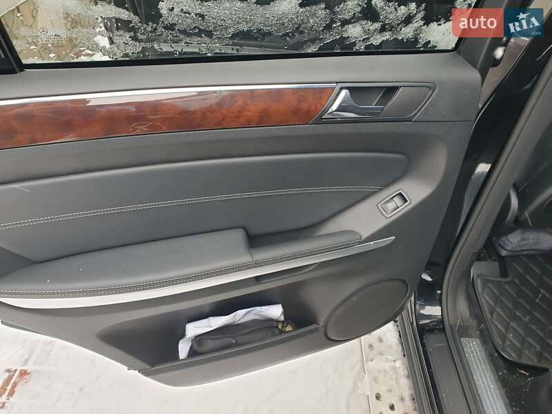 Позашляховик / Кросовер Mercedes-Benz GL-Class 2011 в Києві