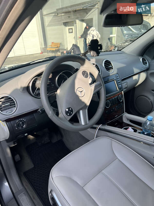 Внедорожник / Кроссовер Mercedes-Benz GL-Class 2012 в Киеве