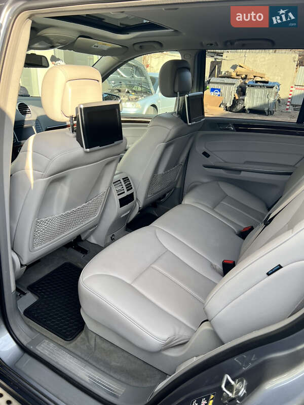 Внедорожник / Кроссовер Mercedes-Benz GL-Class 2012 в Киеве