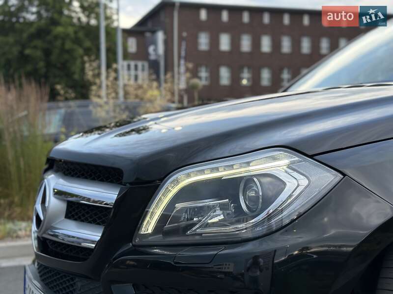 Позашляховик / Кросовер Mercedes-Benz GL-Class 2015 в Києві