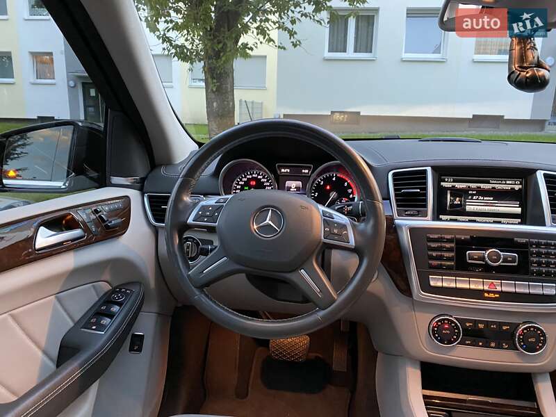 Позашляховик / Кросовер Mercedes-Benz GL-Class 2015 в Києві
