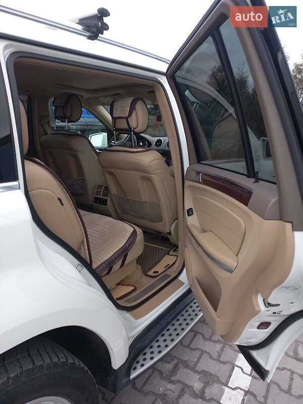 Внедорожник / Кроссовер Mercedes-Benz GL-Class 2010 в Бучаче